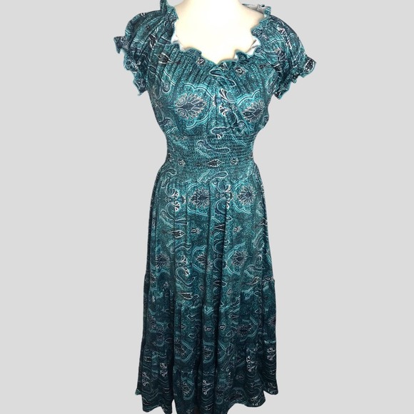 Boutique Dresses & Skirts - Boutique Maxi Dress Medium Cottagecore Ruffles Shirring Silky Paisley Maxi Boho